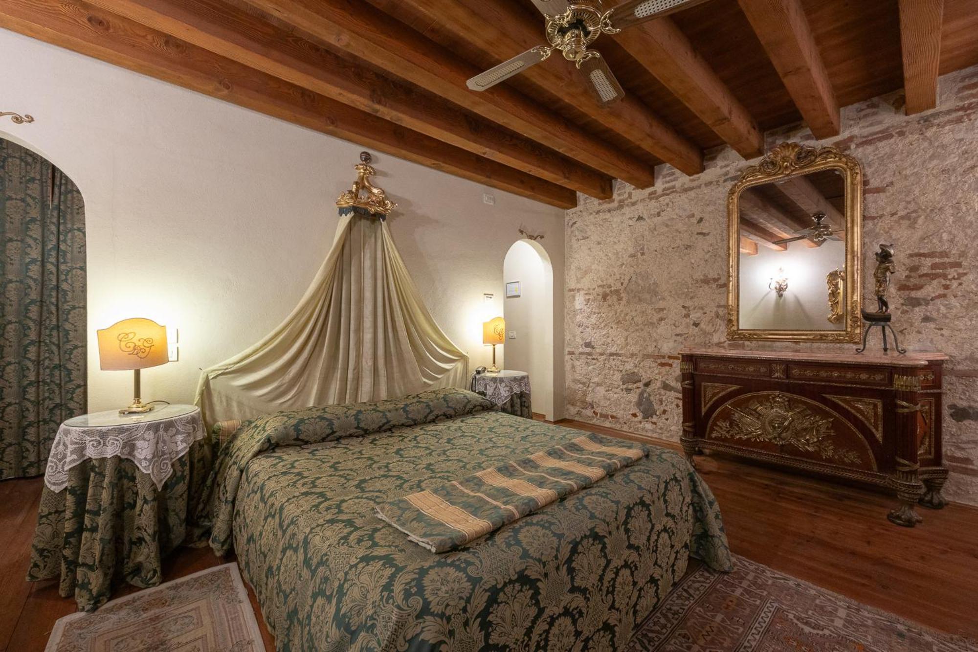 Locanda La Corte Dei Galli Carre Dış mekan fotoğraf
