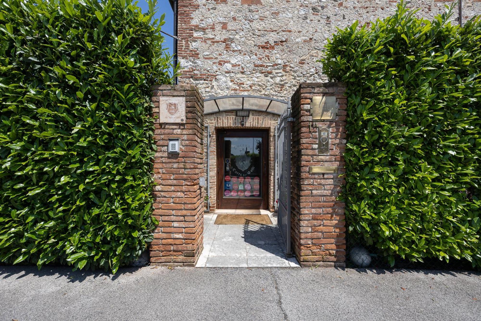 Locanda La Corte Dei Galli Carre Dış mekan fotoğraf