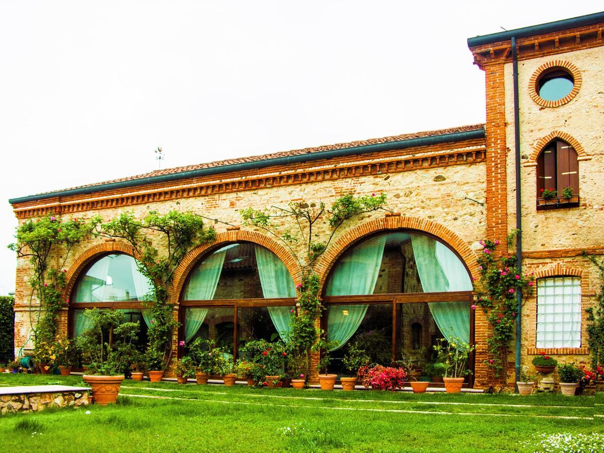 Locanda La Corte Dei Galli Carre Dış mekan fotoğraf