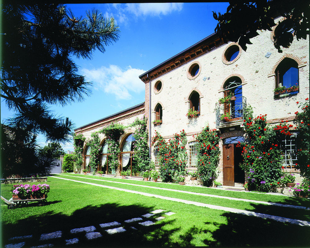 Locanda La Corte Dei Galli Carre Dış mekan fotoğraf